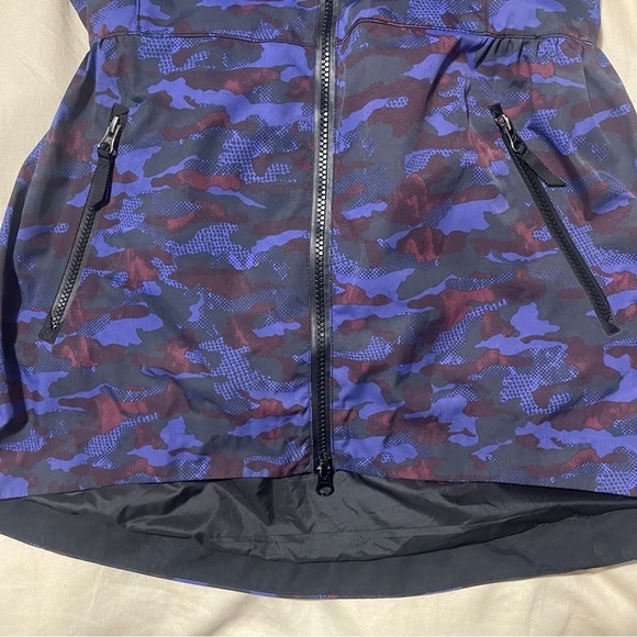 Lululemon Rain For Daze Jacket II Purple Camo Size 6 - Picture 10 of 16